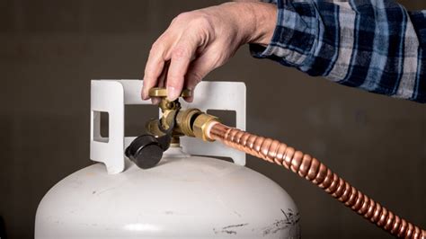 can you hook up a gas range to a propane tank